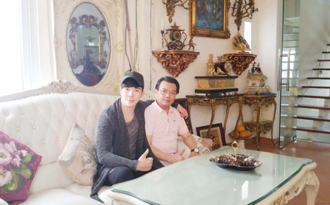 Chiêm ngưỡng ngôi nhà dát vàng triệu đô của nam ca sĩ Nathan Lee ở Hà Nội - Ảnh 3.