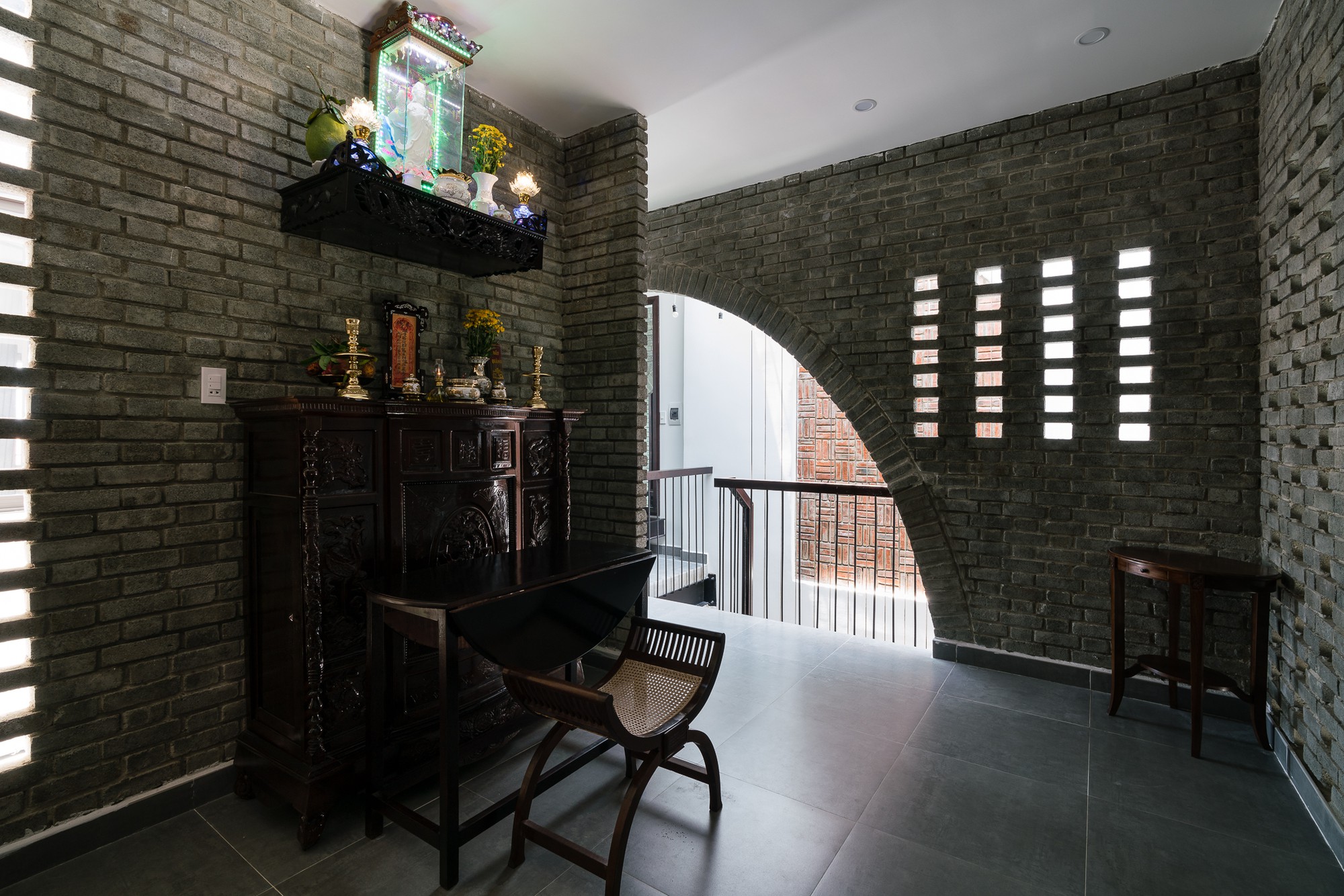 Ngôi nhà gạch 2 tầng của cặp vợ chồng già ở Đà Nẵng được tạp chí Mỹ xuýt xoa khen ngợi - Ảnh 17.